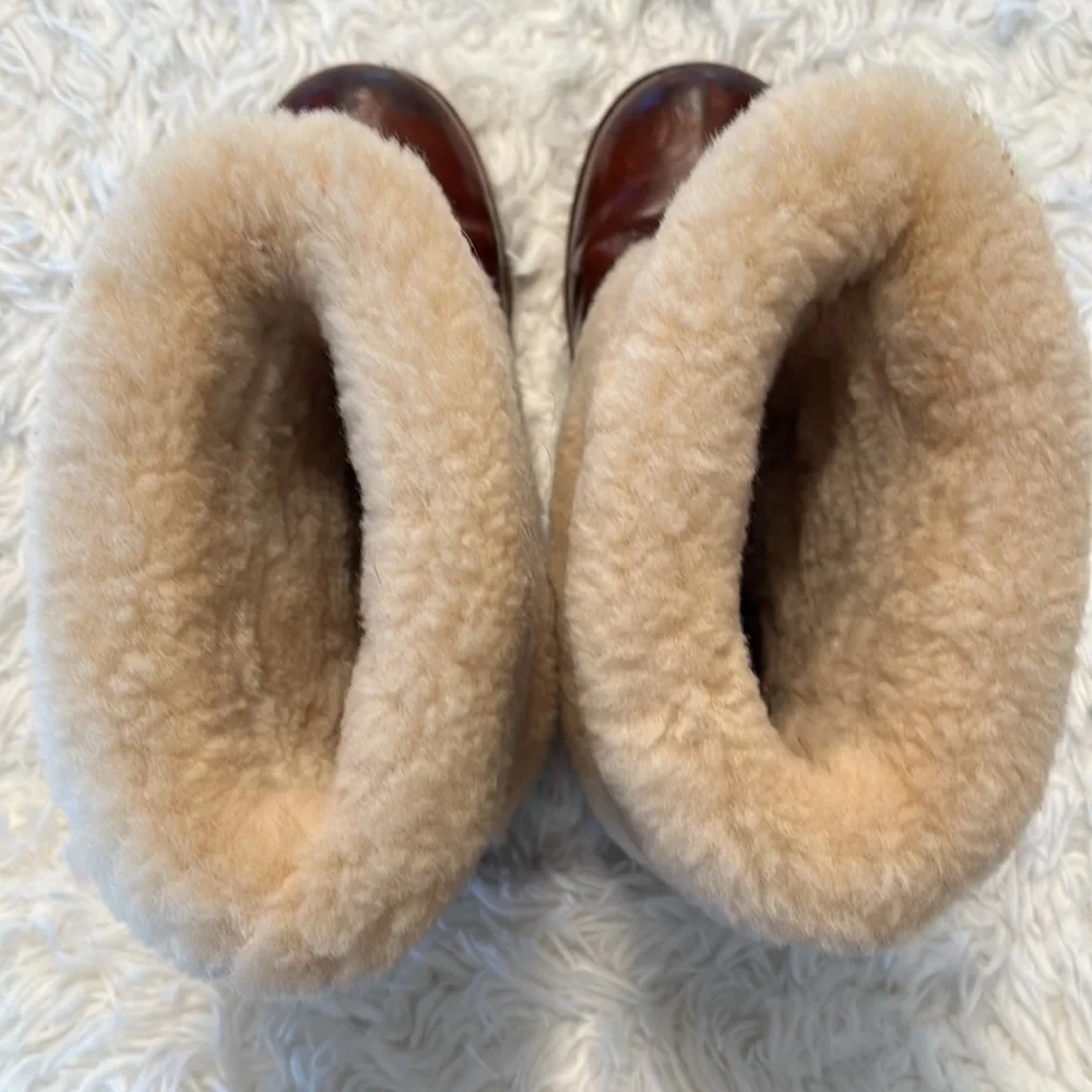 UGG Boots - Size 7 - Picture 7 of 8